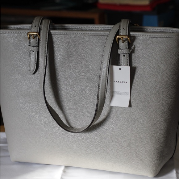 Coach women’s pebble leather Taylor medium tote - Picture 2 of 9